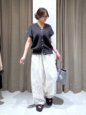 「BARNYARDSTORM（バンヤードストーム）のBARNYARDSTORM / ギマ金ボタンベスト（ベスト、グレー系）」を使った、こまっちゃんさん（レディース・155cm）の春コーディネート