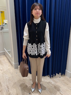 「アイテム（チャーム）」を使った、takahashiさん（レディース・161cm）の秋コーディネート