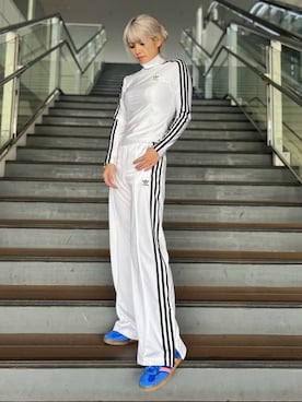 adidas ファイヤーバード ルーズトラックパンツ adidas（アディダス）の「ファイヤーバード ルーズ トラック