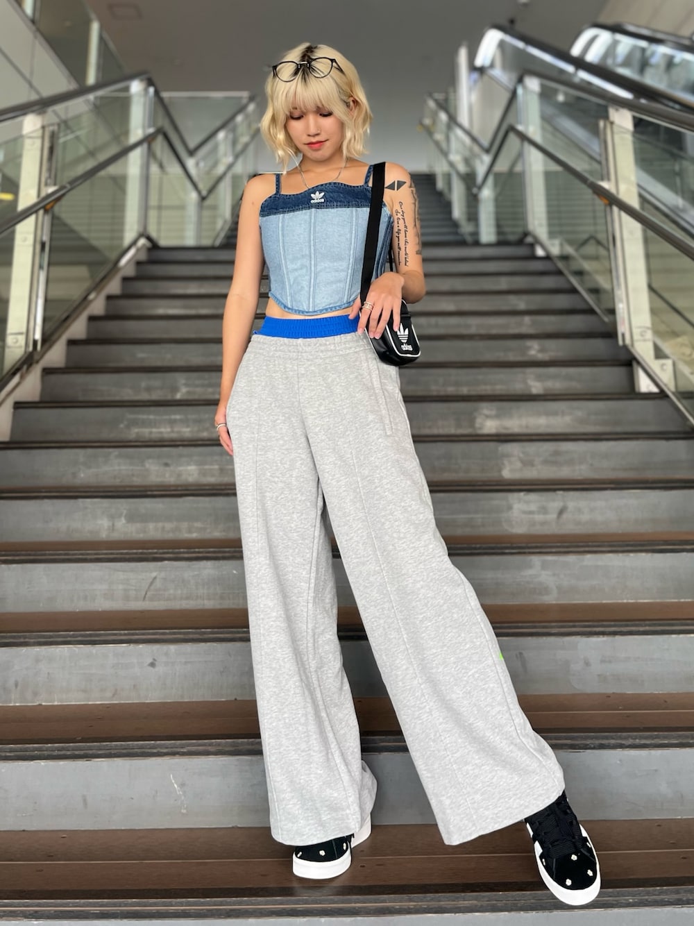 クセニア デニムコルセット、アディカラー クラシック ミニエア