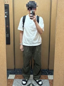 「WYM LIDNM（ウィム バイ リドム）のSEMI WIDE STRAIGHT TUCK CARGO（カーゴパンツ、グリーン系）」を使った、KTRさん（メンズ・176cm）の夏コーディネート