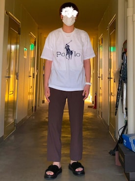 「ブラウンパンツ」｜「アイテム（腕時計）」を使った、KTRさん（メンズ・176cm）の夏コーディネート