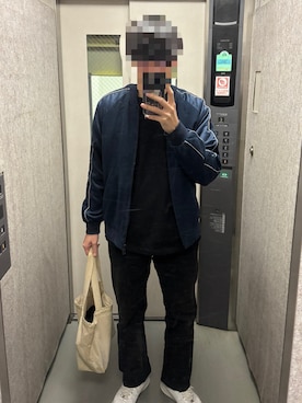 「アイテム（スカジャン）」を使った、KTRさん（メンズ・176cm）の秋コーディネート