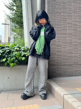 「SPINNS（スピンズ）のアイテム（マフラー）」を使った、ぽむまるさん（レディース・150cm）の秋コーディネート