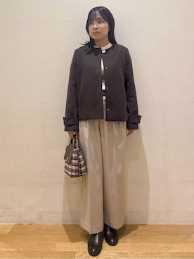 「index（インデックス）のノーカラーショートコート（ノーカラーコート、ブラウン系）」を使った、 wakanaさん（レディース・158cm）の秋コーディネート