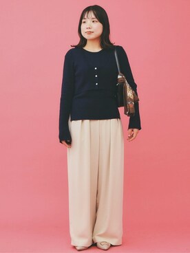 「OPAQUE.CLIP（オペークドットクリップ）のタックイージーワイドパンツ【洗濯機OK】（その他パンツ、ベージュ系）」を使った、 wakanaさん（レディース・158cm）の冬コーディネート