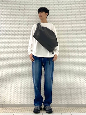 「YAKPAK（ヤックパック）の『別注』YAKPAK×DOORS　SHOULDER BAG（ショルダーバッグ）」を使った、ショウゴさん（メンズ・182cm）の夏コーディネート
