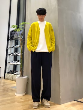 「FORK&SPOON」｜「アイテム（スラックス）」を使った、ショウゴさん（メンズ・182cm）の春コーディネート