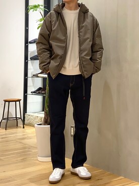 「ジャーマントレーナー」｜「アイテム（ダウンジャケット/コート）」を使った、ショウゴさん（メンズ・182cm）の冬コーディネート