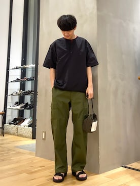 「BURLAP OUTFITTER（バーラップアウトフィッター）のアイテム（ショルダーバッグ）」を使った、ショウゴさん（メンズ・182cm）の春コーディネート