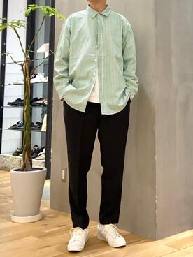 「FORK&SPOON」｜「アイテム（スラックス）」を使った、ショウゴさん（メンズ・182cm）の春コーディネート