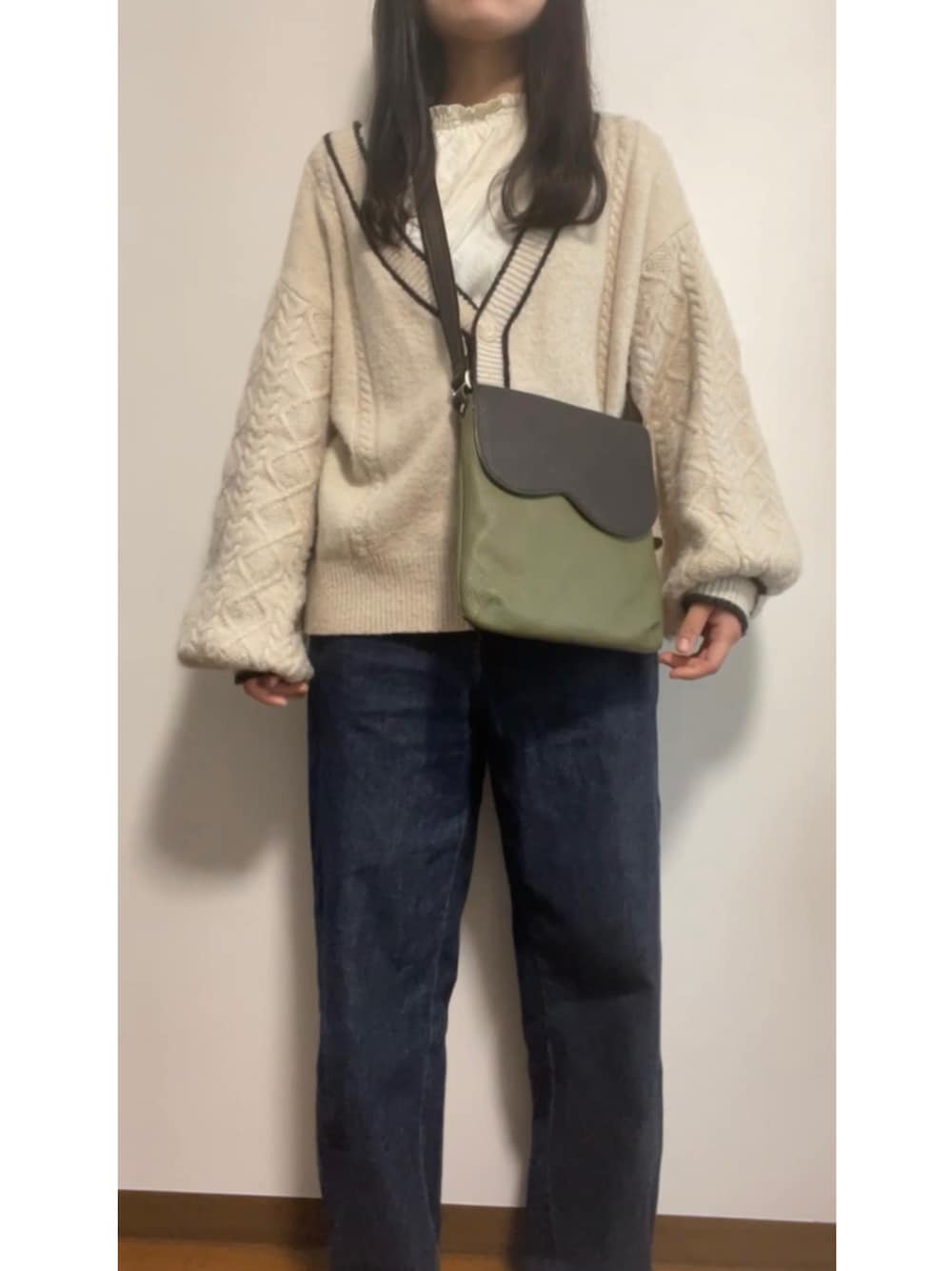 Boka nii（ボカニー）の「ボリュームスリーブニットカーディガン