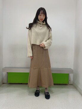 「ボリュームニット」｜「アイテム（スカート）」を使った、まみさん（レディース・164cm）の秋コーディネート