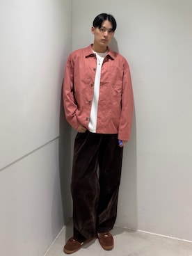 「SENSE OF PLACE by URBAN RESEARCH(センスオブプレイスバイアーバンリサーチ)の『別注』『イージーケア/吸水速乾/接触冷感』ART T-SHIRTS B(davinci)(Tシャツ/カットソー、ホワイト系)」を使った、kokiさん(メンズ・181cm)の秋コーディネート
