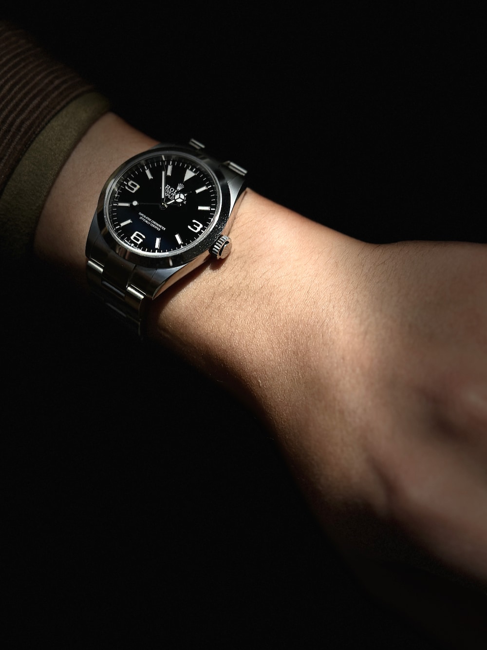 「ROLEXのアイテム（腕時計、ブラック系）」を使った、yee.777さん（メンズ・178cm）の春コーディネートの1枚目の写真