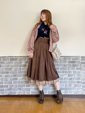 「axes femme（アクシーズファム）のＵＶカット編み上げニットカーディガン（カーディガン/ボレロ、ピンク系）」を使った、まりさん（レディース・157cm）の春コーディネート
