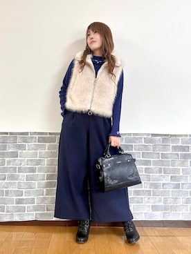 「アイテム（ベスト）」を使った、まりさん（レディース・157cm）の秋コーディネート