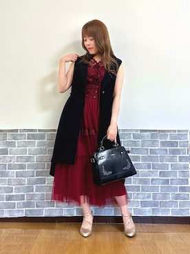 「アイテム（タンクトップ、レッド系）」を使った、まりさん（レディース・157cm）の夏コーディネート