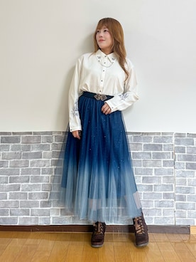 「axes femme（アクシーズファム）のチュールラメスカート（スカート、ブルー系）」を使った、まりさん（レディース・157cm）の秋コーディネート