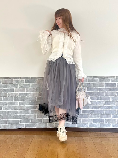 ローズボタンフリルトップス（Tシャツ/カットソー）｜axes femme