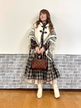 「アイテム（マフラー）」を使った、まりさん（レディース・157cm）の秋コーディネート