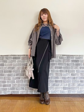 「axes femme（アクシーズファム）のインナー付グラデシアトップス（Tシャツ/カットソー、ブルー系）」を使った、まりさん（レディース・157cm）の春コーディネート