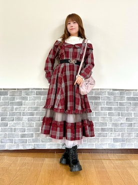「アイテム（ベルト、ゴールド系）」を使った、まりさん（レディース・157cm）の秋コーディネート