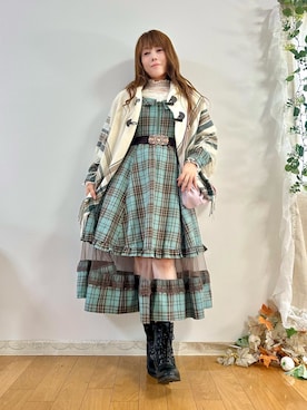 「アイテム（ベルト、ピンク系）」を使った、まりさん（レディース・157cm）の秋コーディネート