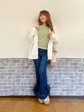 「axes femme（アクシーズファム）の吸水速乾レース切替タンク（タンクトップ、イエロー系）」を使った、まりさん（レディース・157cm）の春コーディネート