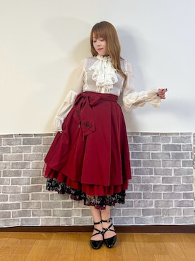 「axes femme（アクシーズファム）のレースアップ×フリルブラウス（シャツ/ブラウス、ホワイト系）」を使った、まりさん（レディース・157cm）の秋コーディネート