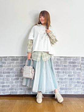 「axes femme（アクシーズファム）のフード付きチェックシャツ（シャツ/ブラウス、グリーン系）」を使った、まりさん（レディース・157cm）の春コーディネート
