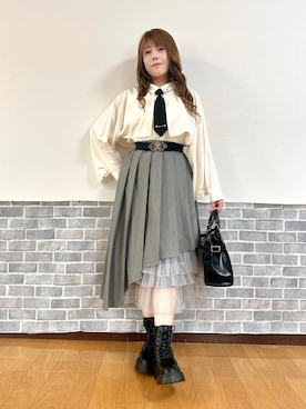 「アイテム（タンクトップ）」を使った、まりさん（レディース・157cm）の秋コーディネート