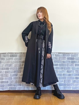 「axes femme（アクシーズファム）のサイドプリーツロングジレ（ベスト、ブラック系）」を使った、まりさん（レディース・157cm）の秋コーディネート