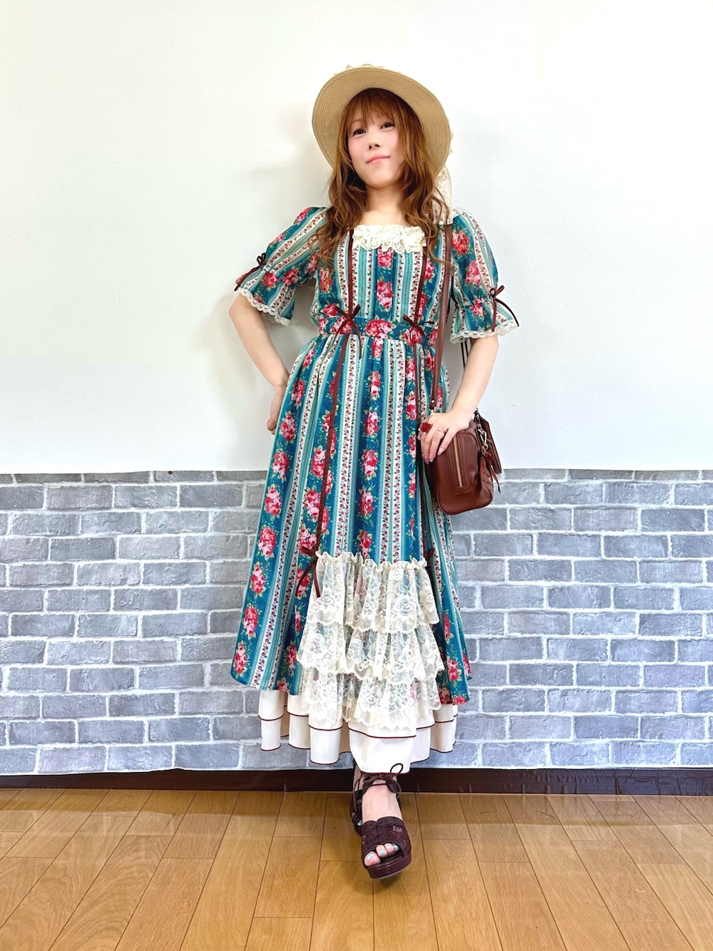「ワンピース、ワンピーススタイル、ワンピースコーデ、カントリー、カンカン帽、夏、夏コーデ、axes femme、オトナカワイイ」｜「axes femmeのレースリボンフリルカンカン帽（ハット、ホワイト系）」を使った、まりさん（レディース・157cm）の夏コーディネートの1枚目の写真