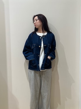 「アイテム（デニムジャケット）」を使った、yuhiさん（レディース・159cm）の秋コーディネート