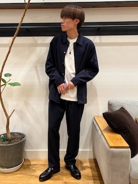 「秋のシャツ着こなし術」｜「アイテム（ジャケット/アウター）」を使った、しまだわたるさん（メンズ・168cm）の秋コーディネート