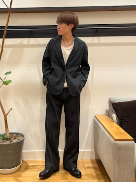 「スラックス」｜「アイテム（その他アウター）」を使った、しまだわたるさん（メンズ・168cm）の秋コーディネート