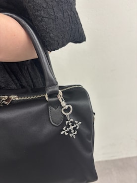 「アイテム（チャーム）」を使った、hiyoriさん（レディース・156cm）の春コーディネート