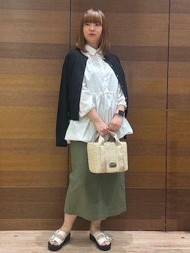「アイテム（ショルダーバッグ、ゴールド系）」を使った、yumeさん（レディース・159cm）の春コーディネート