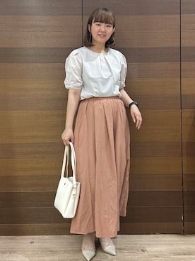 「index（インデックス）の【吸水速乾】ストライプ調デザインスリーブトップス《洗濯機OK》（Tシャツ/カットソー、ベージュ系）」を使った、yumeさん（レディース・159cm）の春コーディネート