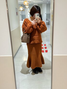 「midealのアイテム（スカート、オレンジ系）」を使った、asukaさん（レディース・150cm）の冬コーディネート