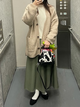 「H&M（エイチ・アンド・エム）のアイテム（カーディガン/ボレロ）」を使った、153kgさん（レディース・153cm）の秋コーディネート