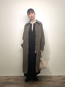 「アイテム（ステンカラーコート、ブラウン系）」を使った、mikiさん（レディース・155cm）の秋コーディネート
