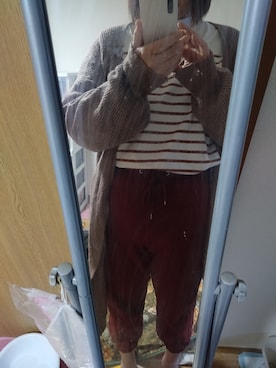 「アイテム（スウェットパンツ、レッド系）」を使った、lovelykohakuさん（レディース・166cm）の冬コーディネート