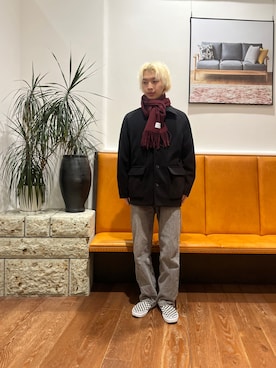 「レッド」｜「アイテム（その他アウター）」を使った、奥田　集さん（メンズ・170cm）の冬コーディネート