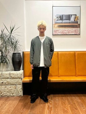 「短丈」｜「アイテム（その他アウター）」を使った、奥田　集さん（メンズ・170cm）の秋コーディネート