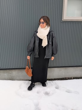 「アイテム（ライダースジャケット）」を使った、りやんさん（レディース・158cm）の秋コーディネート