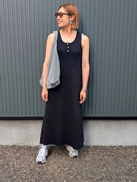 「NEW BALANCE（ニューバランス）のアイテム」を使った、りやんさん（レディース・158cm）の夏コーディネート