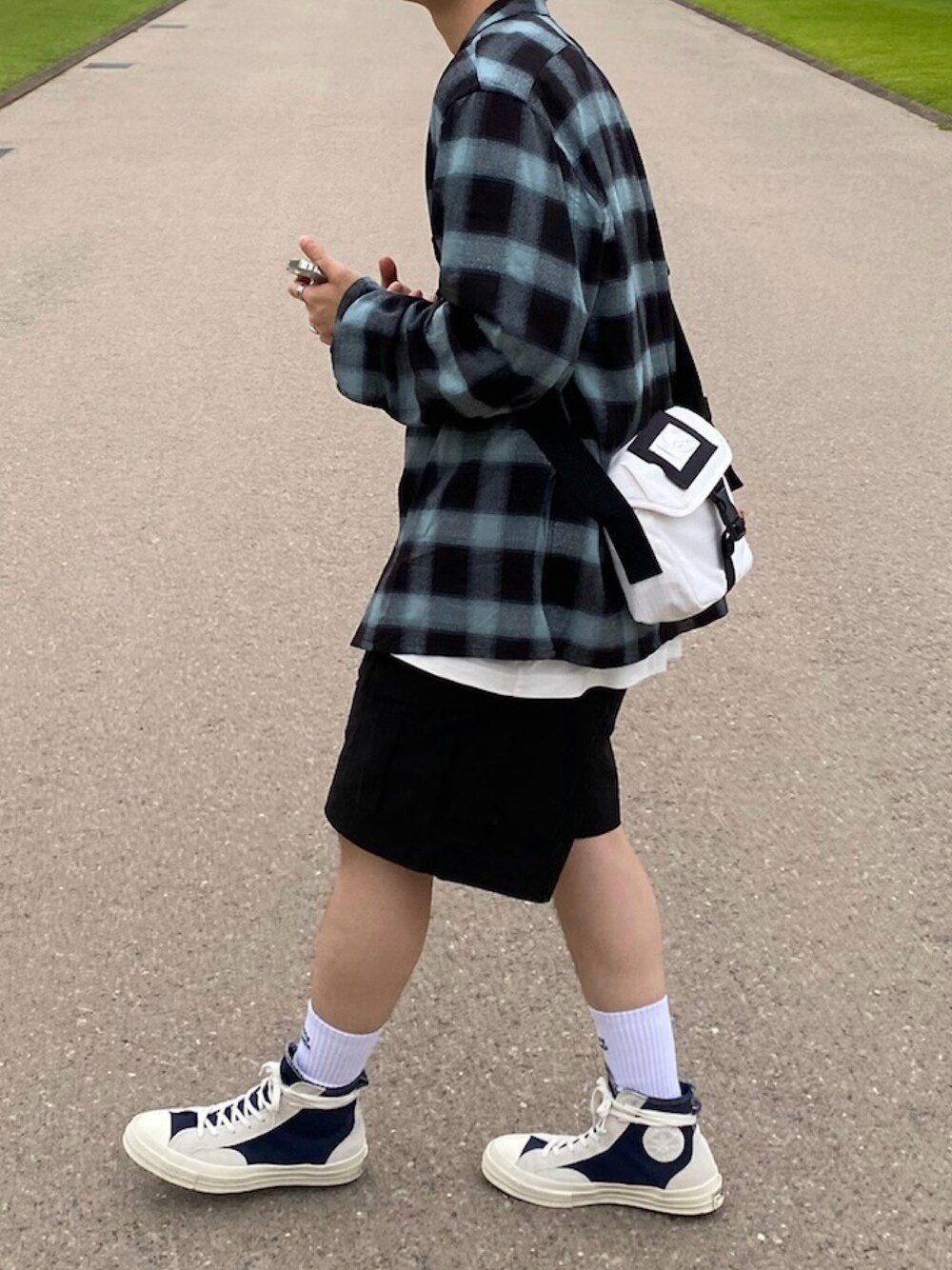 「sugarhill、DAIWAPIER39、converse、AcneStudios」｜「SUGARHILLのアイテム（シャツ/ブラウス、ブルー系）」を使った、@3710blueさん（メンズ・162cm）の春コーディネートの1枚目の写真