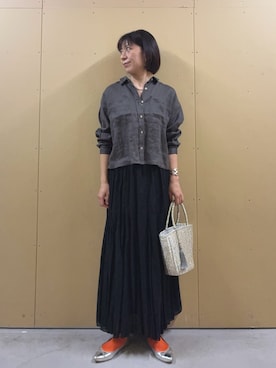 「fredy emue（フレディエミュ）のCOTTONマチ付きギャザースカート（スカート、ブラック系）」を使った、kobayashiさん（レディース・164cm）の春コーディネート